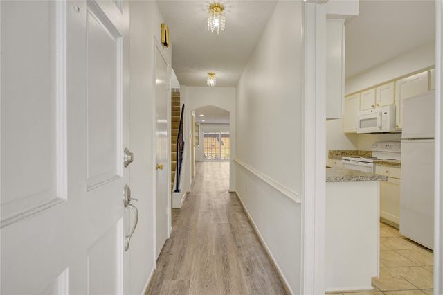 385 N Post Oak Lane 385, Houston, TX 77024