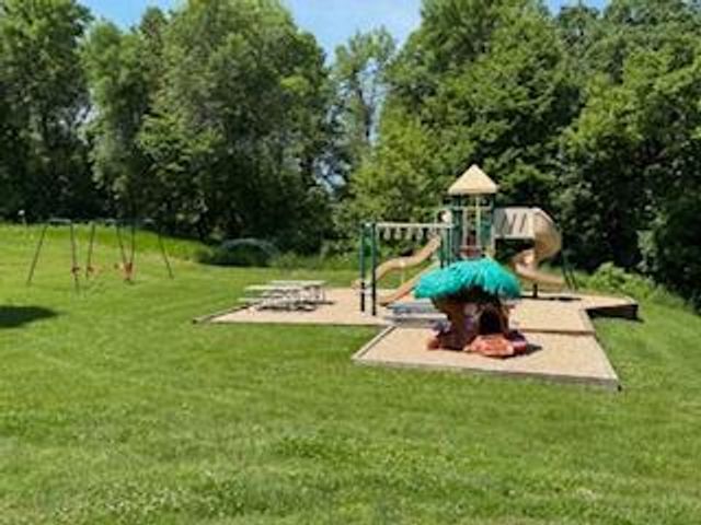 2221 Reubens Lane SW 29, Farwell, MN 56327