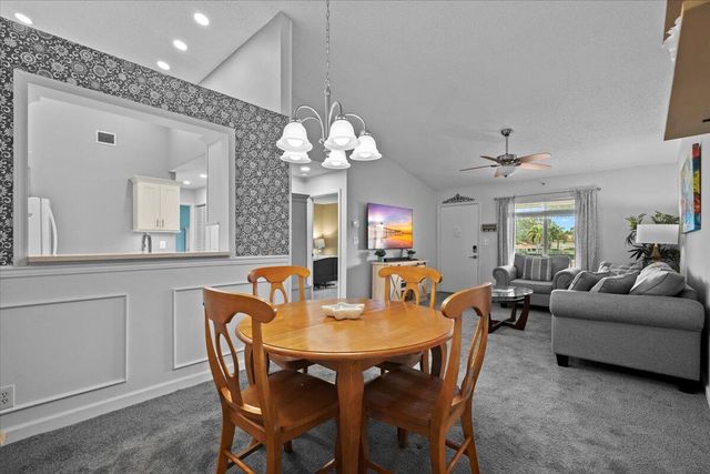 6552 Chasewood Drive F, Jupiter, FL 33458