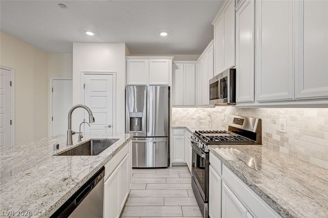 7358 North Decatur Boulevard 4, Las Vegas, NV 89131
