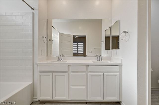 7358 North Decatur Boulevard 4, Las Vegas, NV 89131