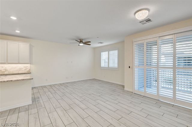 7358 North Decatur Boulevard 4, Las Vegas, NV 89131
