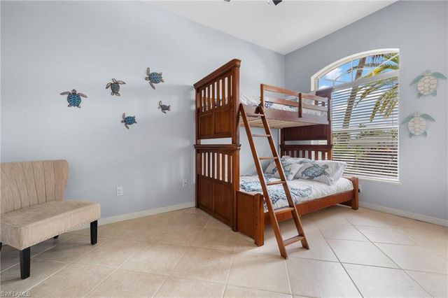 1811 SE 37th TER, Cape Coral, FL 33904