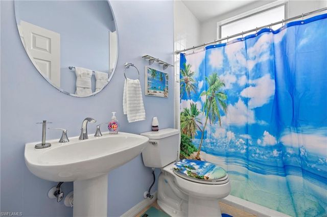 1811 SE 37th TER, Cape Coral, FL 33904