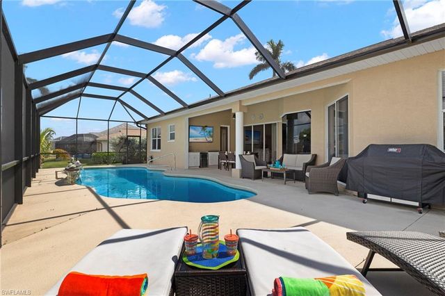 1811 SE 37th TER, Cape Coral, FL 33904