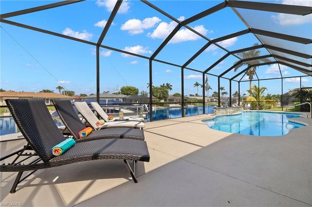 1811 SE 37th TER, Cape Coral, FL 33904