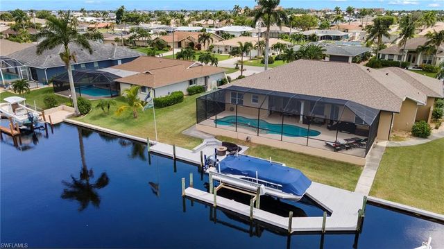 1811 SE 37th TER, Cape Coral, FL 33904