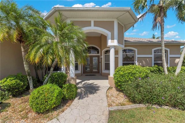 1811 SE 37th TER, Cape Coral, FL 33904