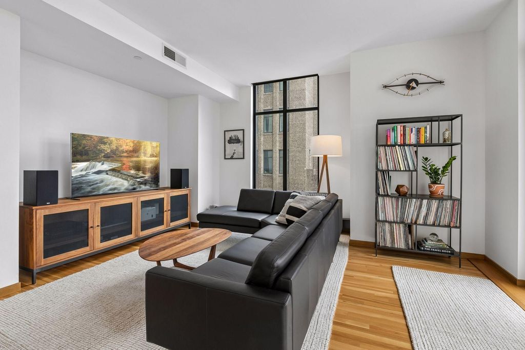 201 S 11th Street 600, Minneapolis, MN 55403 — photo 3