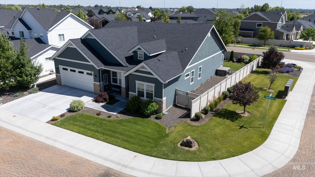 4337 W Ravenna St, Meridian, ID 83646