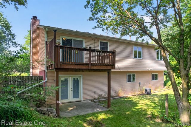 7990 Tower Road, Salem Township, MI 48178