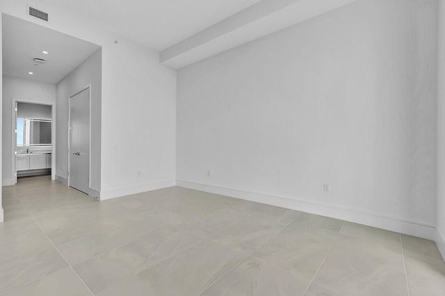 220 Lake Shore Drive 2411, Lake Park, FL 33403