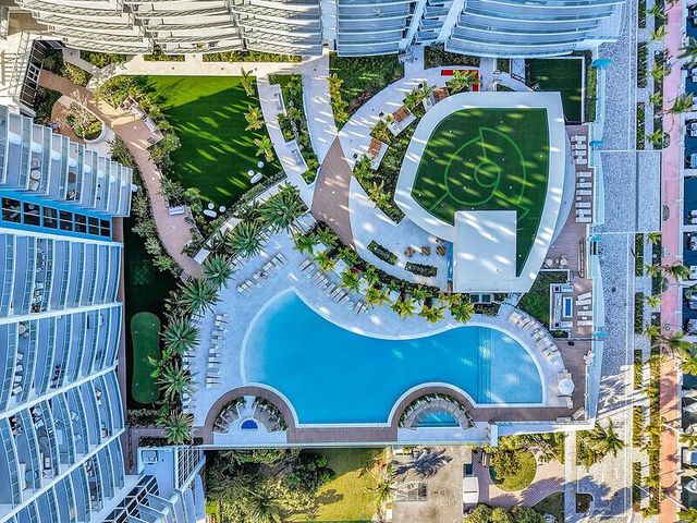 220 Lake Shore Drive 2411, Lake Park, FL 33403