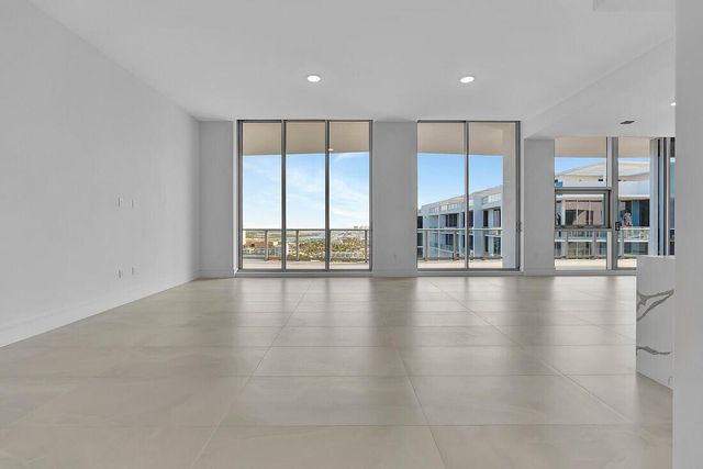 220 Lake Shore Drive 2411, Lake Park, FL 33403