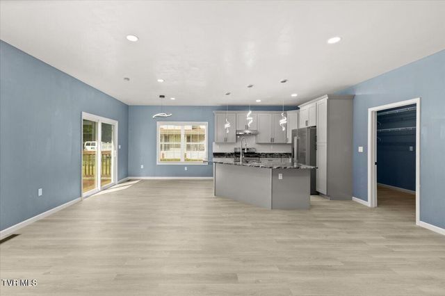 517 Sciota Road, Unicoi, TN 37692
