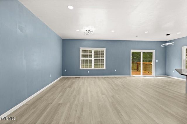 517 Sciota Road, Unicoi, TN 37692