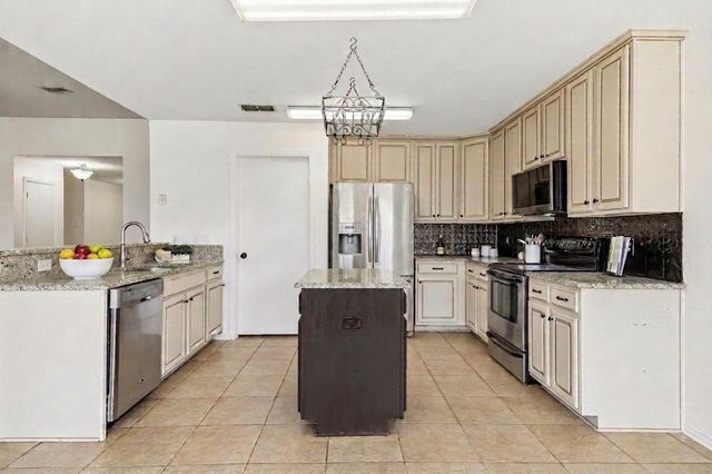 413 Highview Circle, Royse City, TX 75189