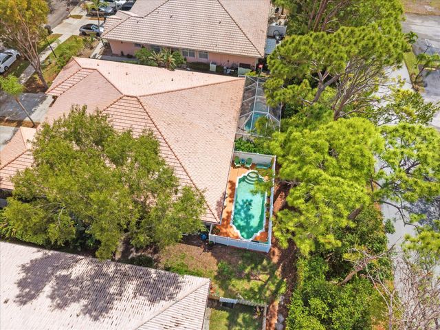 336 W Coral Trace Circle, Delray Beach, FL 33445