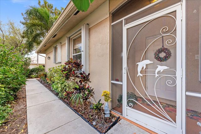 336 W Coral Trace Circle, Delray Beach, FL 33445