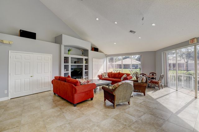 336 W Coral Trace Circle, Delray Beach, FL 33445