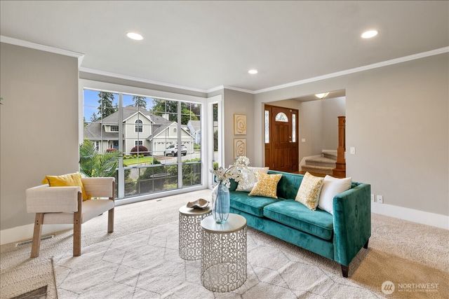13924 67th Avenue SE, Snohomish, WA 98296