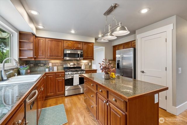 13924 67th Avenue SE, Snohomish, WA 98296