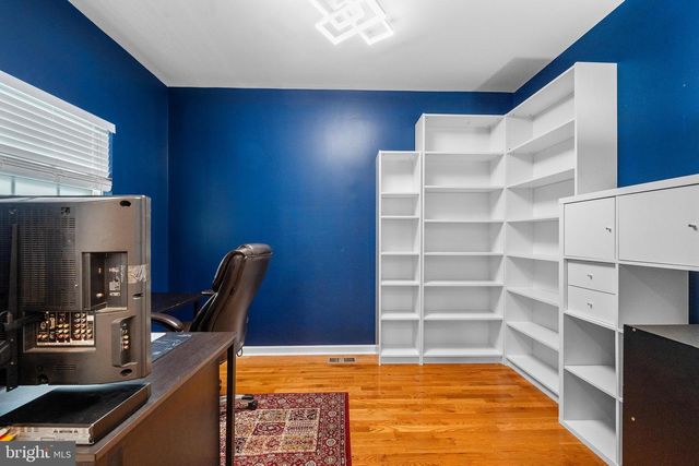 9150 STONEGARDEN DR, Lorton, VA 22079