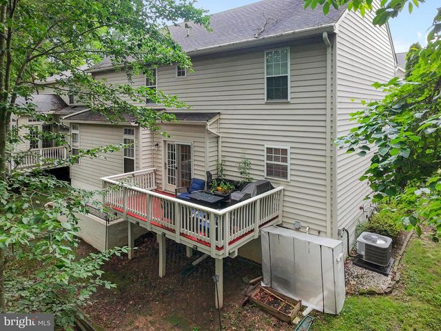 9150 STONEGARDEN DR, Lorton, VA 22079