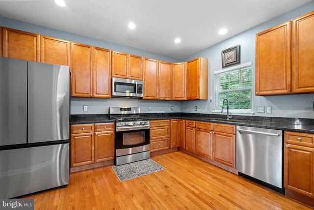 9150 STONEGARDEN DR, Lorton, VA 22079