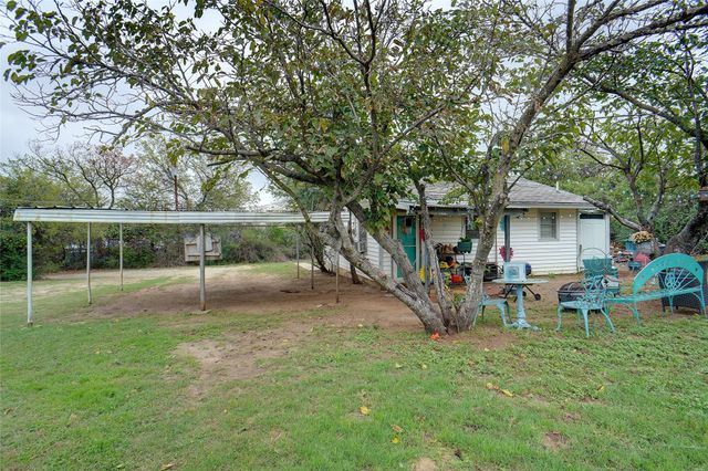 1000 Southeast Parkway, Azle, TX 76020