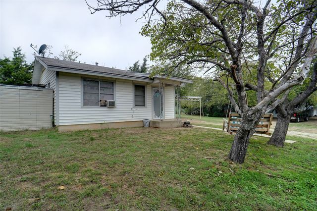1000 Southeast Parkway, Azle, TX 76020