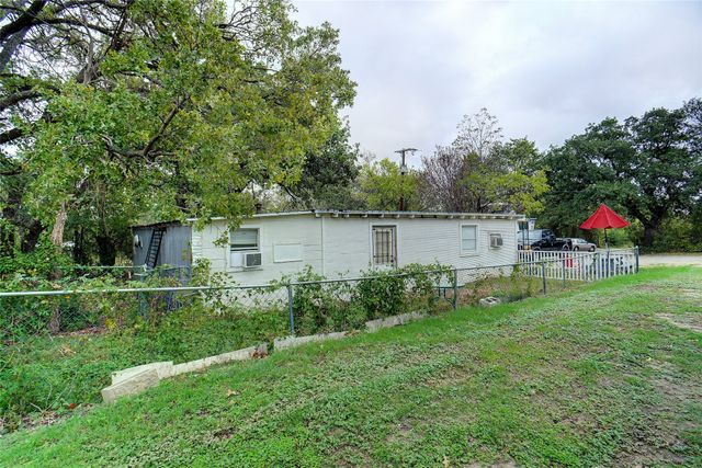 1000 Southeast Parkway, Azle, TX 76020