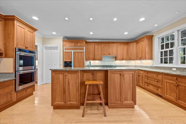 2142 Harrison Street, Glenview, IL 60025