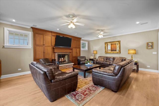 2142 Harrison Street, Glenview, IL 60025