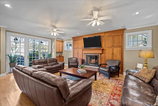 2142 Harrison Street, Glenview, IL 60025