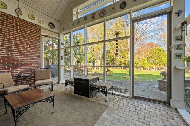 2142 Harrison Street, Glenview, IL 60025