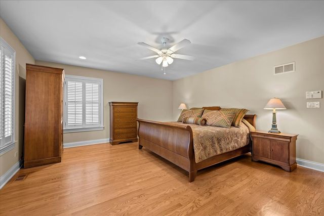 2142 Harrison Street, Glenview, IL 60025