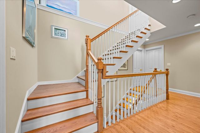 2142 Harrison Street, Glenview, IL 60025