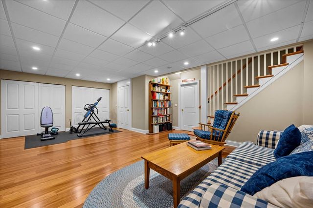 2142 Harrison Street, Glenview, IL 60025