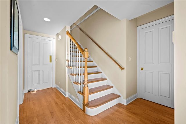 2142 Harrison Street, Glenview, IL 60025