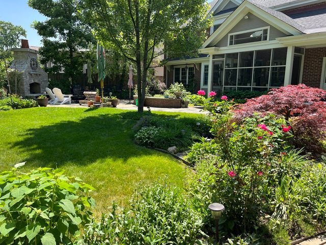 2142 Harrison Street, Glenview, IL 60025