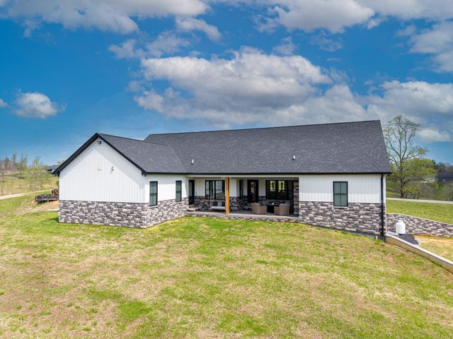 808 Goldenberg Lane, Somerset, KY 42503