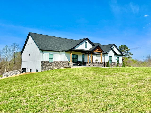 808 Goldenberg Lane, Somerset, KY 42503