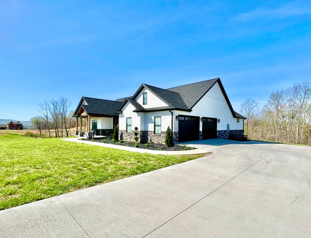 808 Goldenberg Lane, Somerset, KY 42503