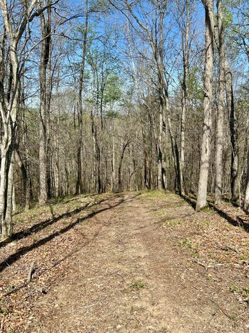 808 Goldenberg Lane, Somerset, KY 42503