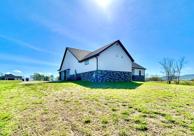 808 Goldenberg Lane, Somerset, KY 42503