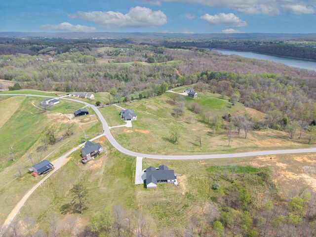 808 Goldenberg Lane, Somerset, KY 42503