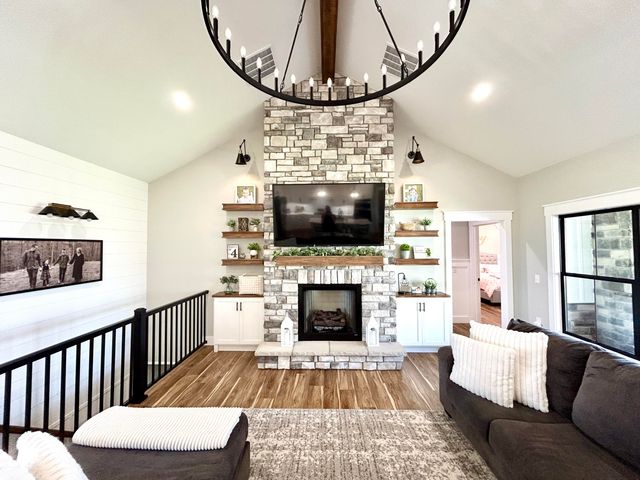 808 Goldenberg Lane, Somerset, KY 42503