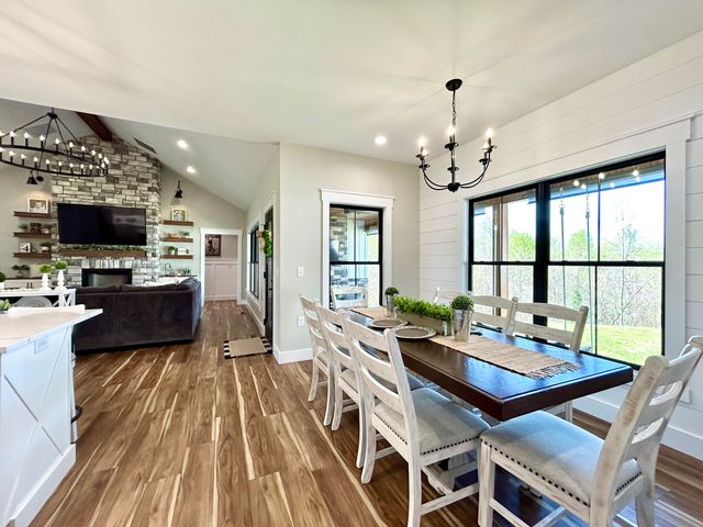 808 Goldenberg Lane, Somerset, KY 42503