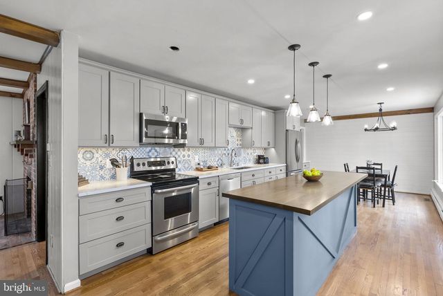 1210 ASHTON RD, Ashton, MD 20861
